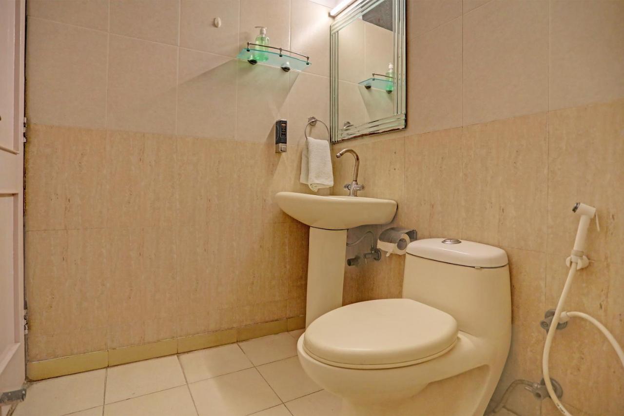 Hotel Grand Tushar - Ghaziabad Railway Station Buitenkant foto